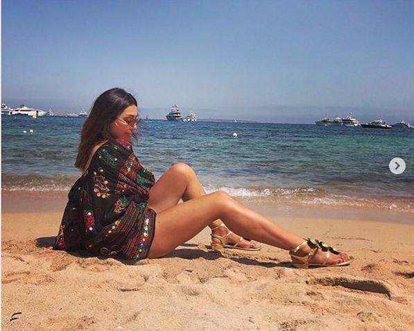 Validə Abbasovanın istirahəti -  FOTOLAR